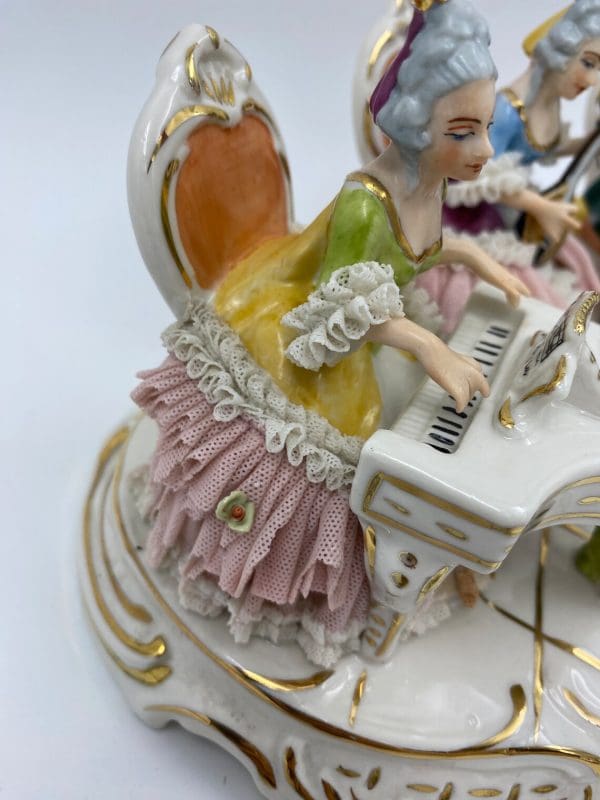 Dresden orchestra five musicians some breaks on lace porcelain