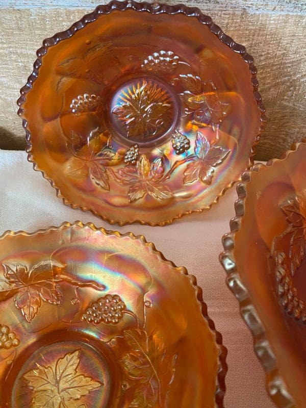 carnival glass grape bowls rare Dugan