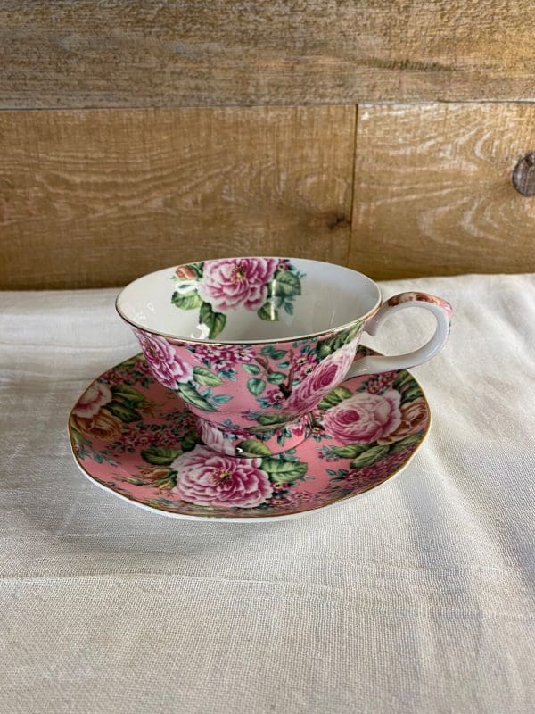 chintz tea cups pink with pink flower front