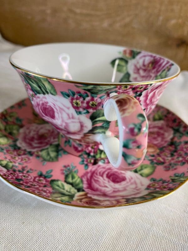 chintz tea cups handle