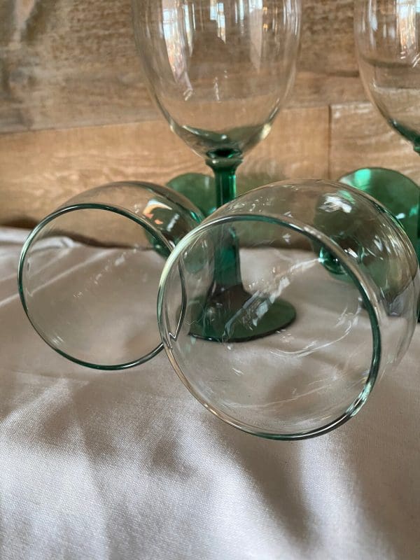 vintage green stem wine glasses rims