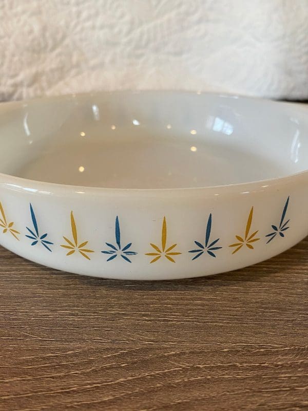 Anchor Hocking candle glow close front round dish