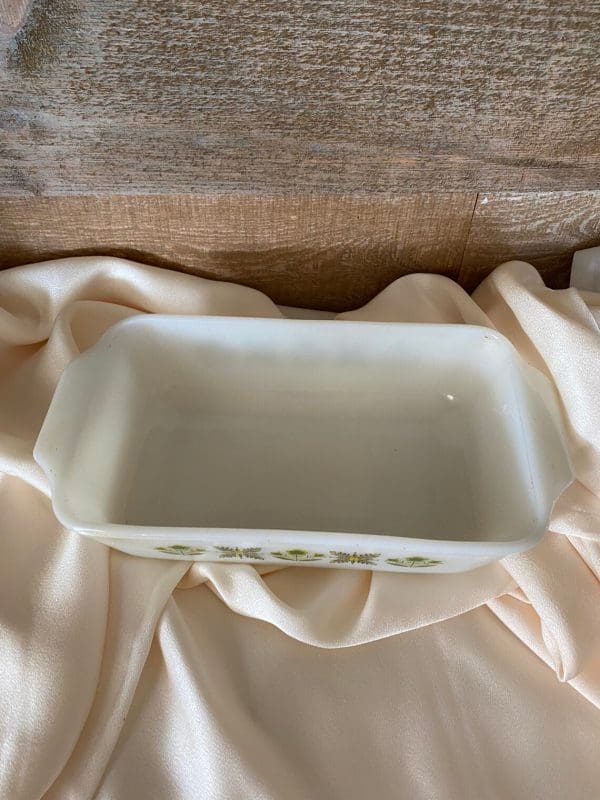 Fire King meadow green casserole dish Anchor Hocking top