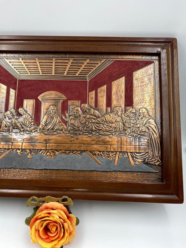 vintage last supper picture copper flocked in red in wooden frame right