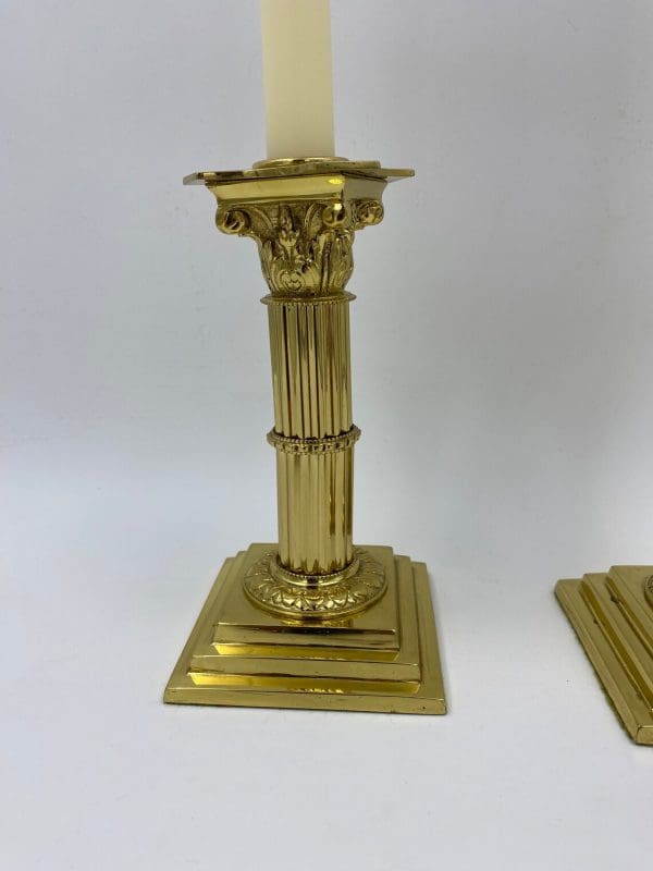 metal gold candle holder close