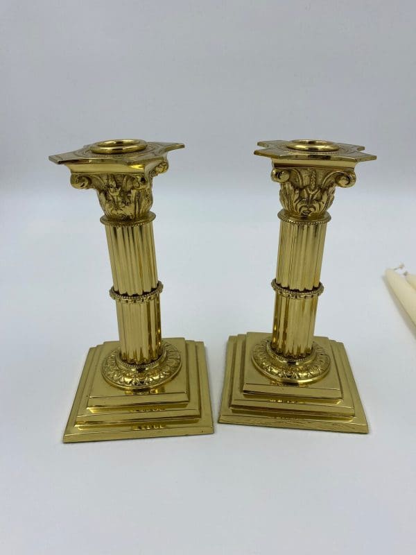 metal gold candle holder close