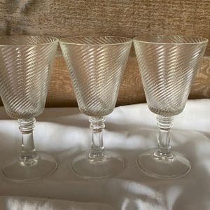 Italian wine glasses trio