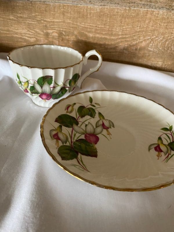 pink flower tea cups and saucer set