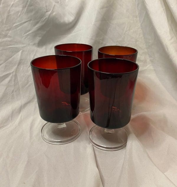 Arcoroc France glasses set of four goblets deep red glass