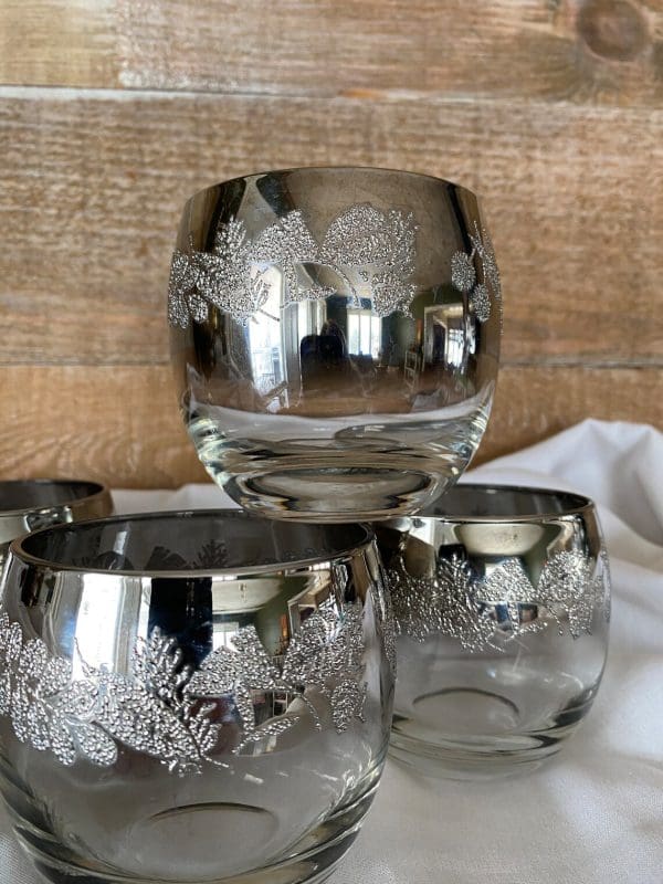 roly poly glass set of four with retro design