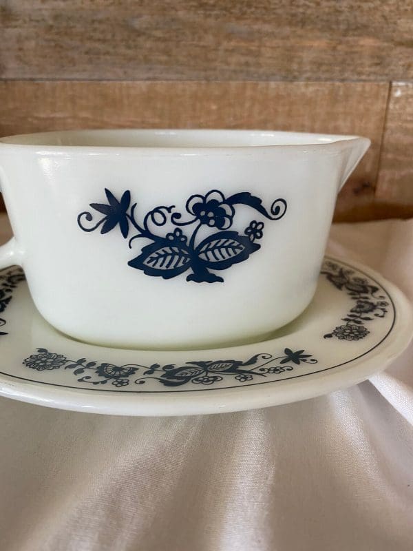 Pyrex Old Town Blue gravy boat right side close