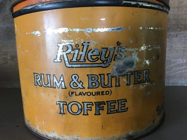 Rileys toffee tin close side