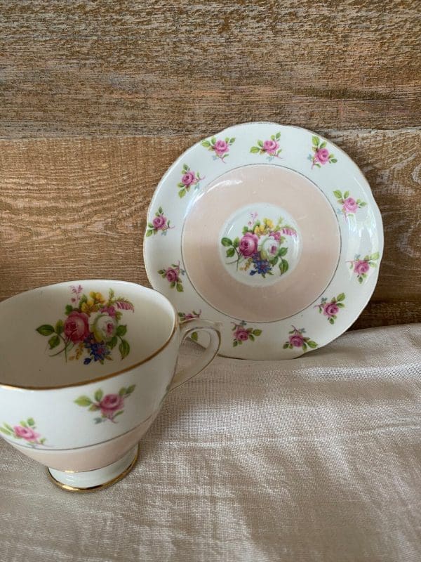 cute tea cups Royal Standard Pink with Rose Chintz saucer showing floral detail in center