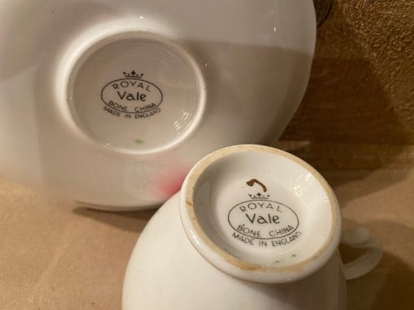 royal vale tea cup bottom