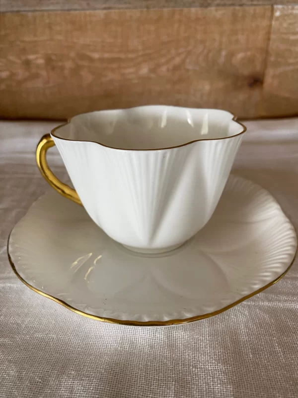 Shelley Teacup and Saucer Fine Bone China - White Fiat Star Gold Trim - Image 6