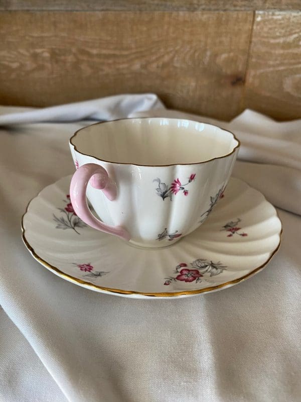 Shelley pink flower tea cup pink handle