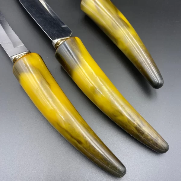 Bakelite carving set yellow handles