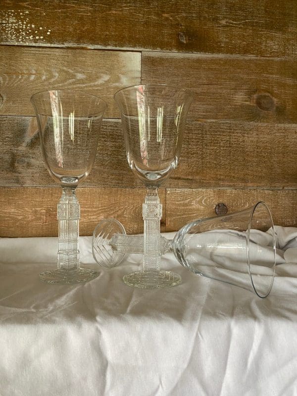 novelty wine glass set of three clock shaped stems