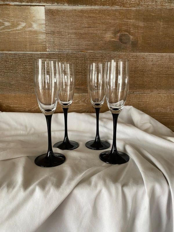 Luminarc champagne flutes set of four