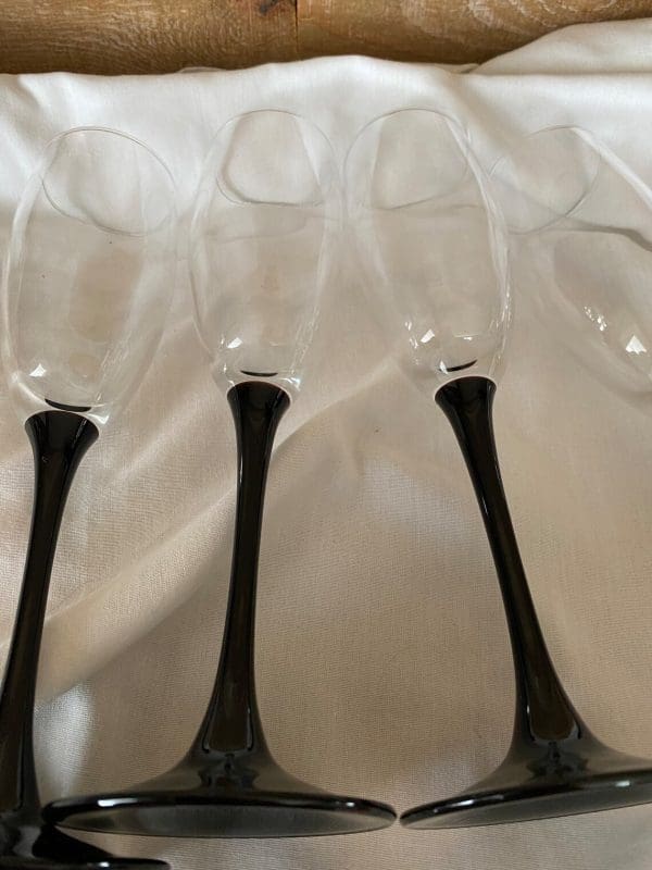 Luminarc champagne flutes black and clear glass set of four