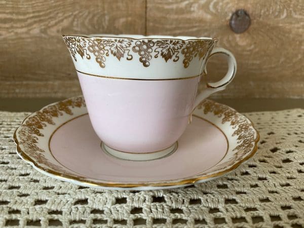 pink and gold tea cups Colclough