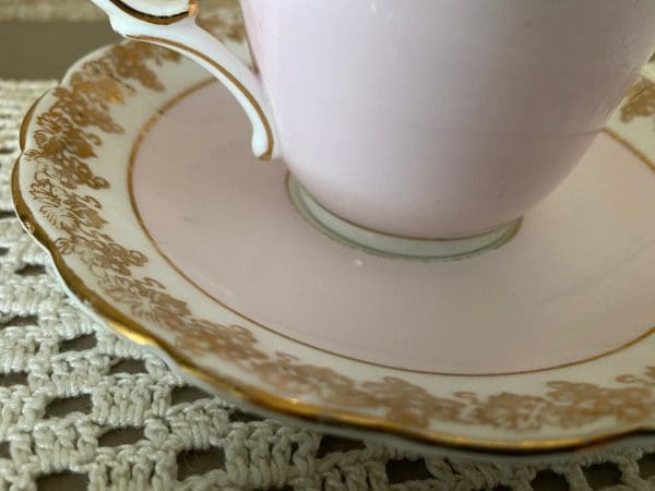 pink and gold tea cups Colclough saucer edge