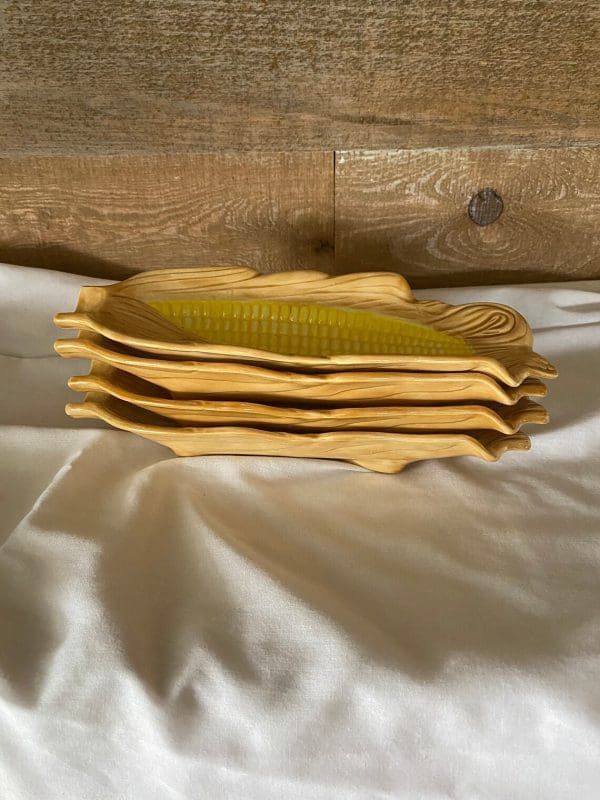 vintage corn on the cob dishes right side set of four