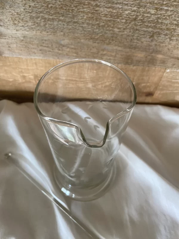 beaker glass pitcher top