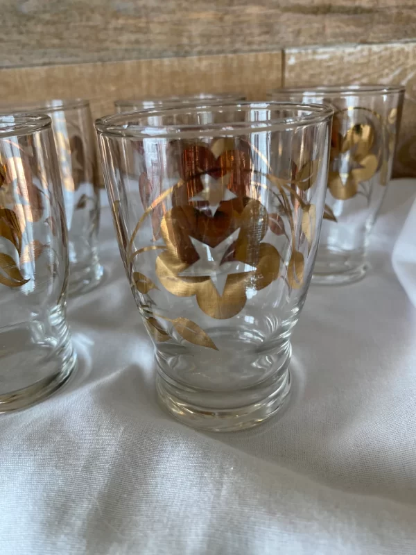 vintage juice glasses gold flower design close