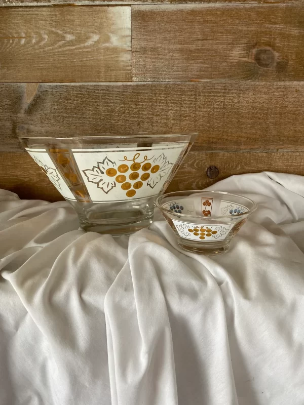 vintage chip and dip bowl glass